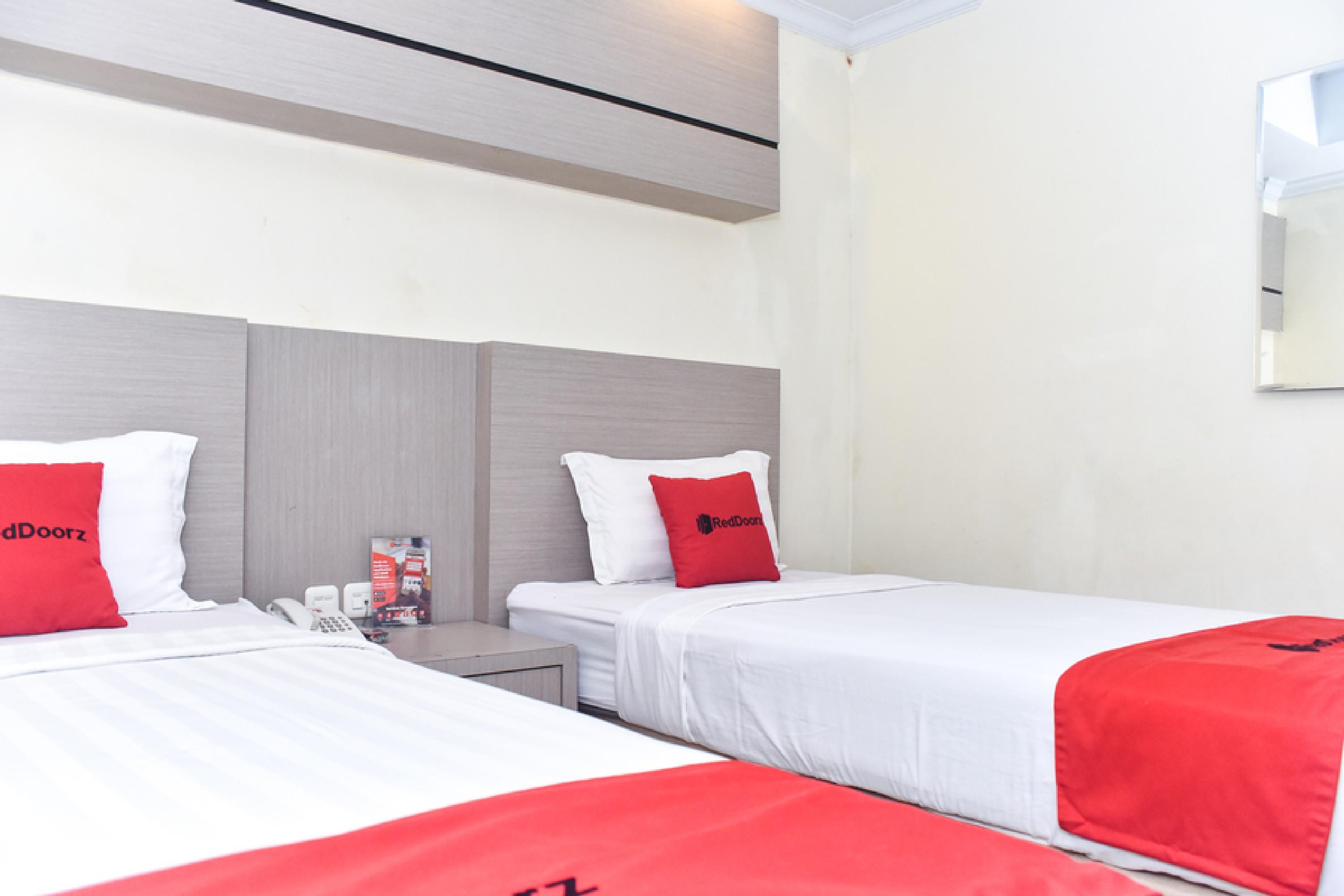 Reddoorz Near Town Square 3* Makassar