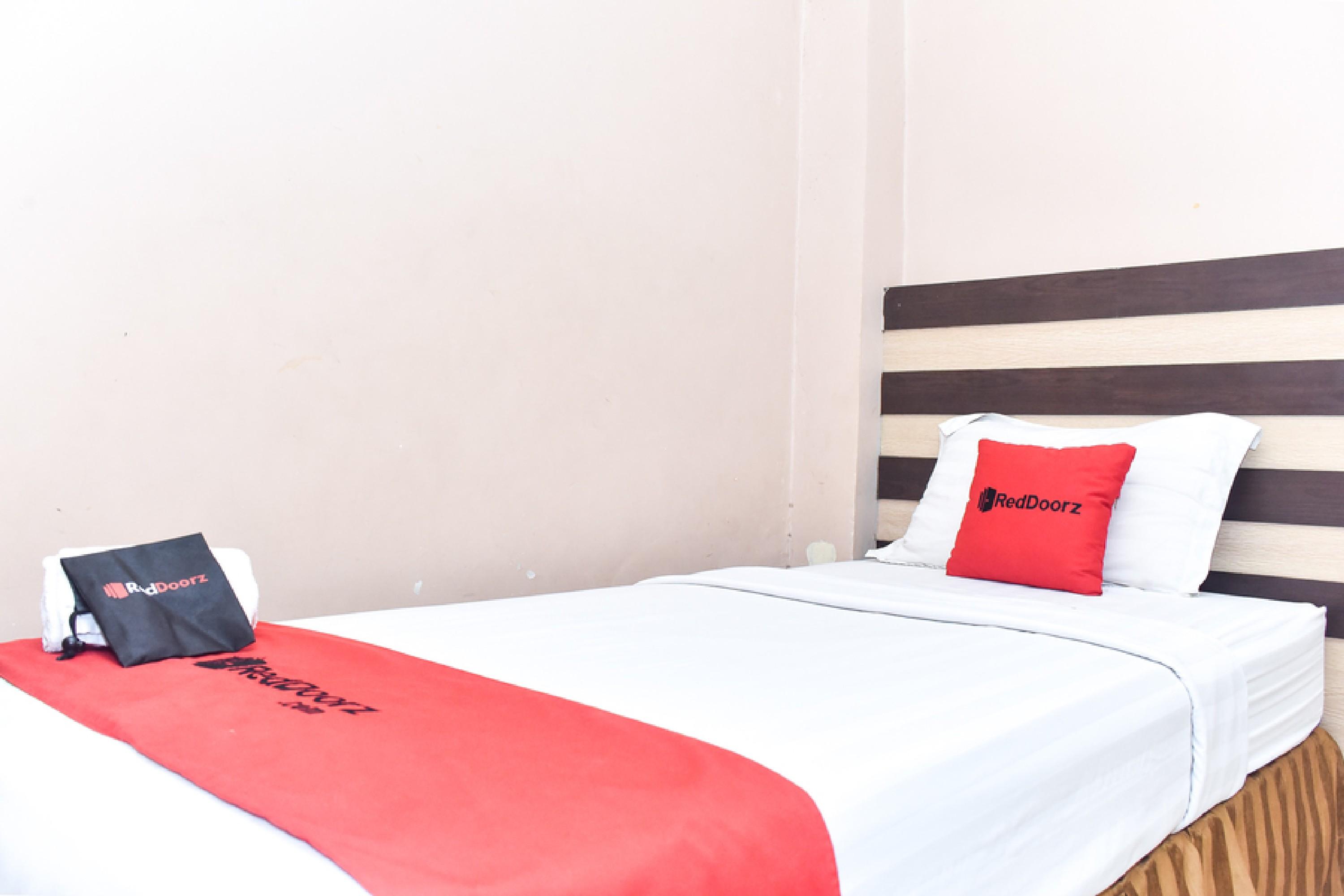 Reddoorz Near Town Square 3* Makassar
