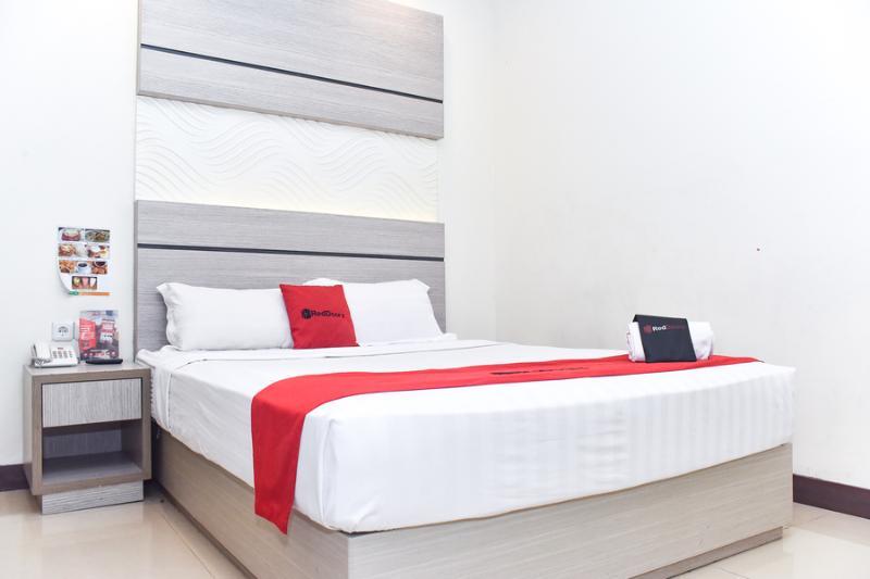 Reddoorz Near Town Square Makassar